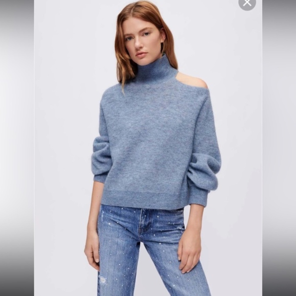 NWT Maje Turtleneck sweater